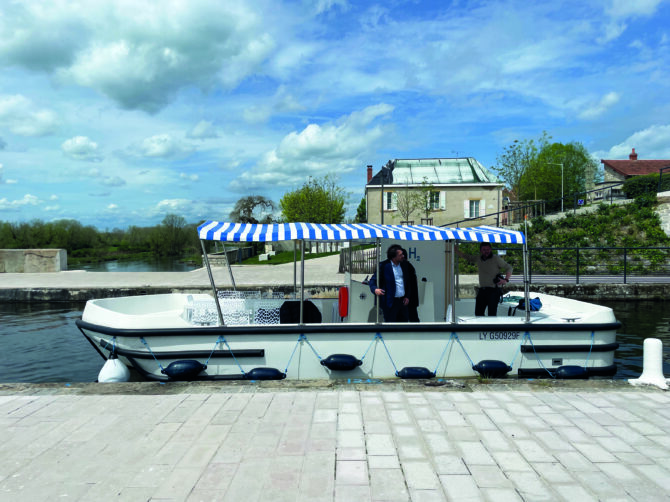 Green France: Hydrogen Boats and Smart Water Bottles