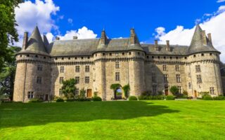 How Louis XV’s Mistress Founded one of France’s Most Successful Stud Farms 