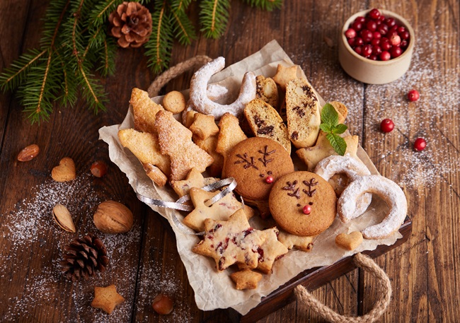 Traditional French Cookies to Bake for the Holidays 