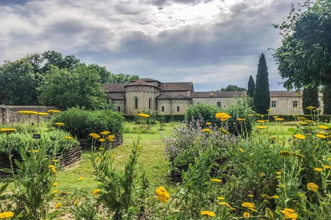 10 Reasons to Visit the Abbaye de Flaran 