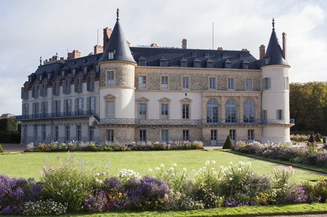 The Astonishing Gift Louis XVI Had Made for Marie-Antoinette at the Château de Rambouillet 