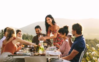 The Magic of Being Polite: 10 Tips on French Etiquette