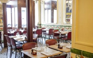 French Restaurant Review: Aux Lyonnais, Paris