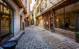 Carnet de Voyage: Somewhere Unusual in Troyes 