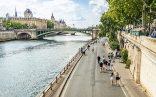 Carnet de Voyage: Another View of Paris 