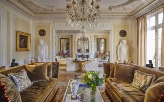 Interior Designer Tim Corrigan Hosts American Library in Paris’ Literary Salon 