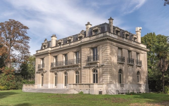Villa Windsor is Reopening in Paris