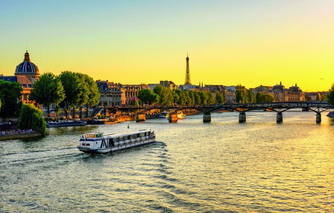 Win an overnight stay at the Relais du Louvre in Paris