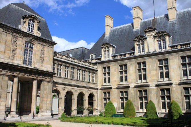 4 Paris Exhibitions You Can’t Miss this Summer