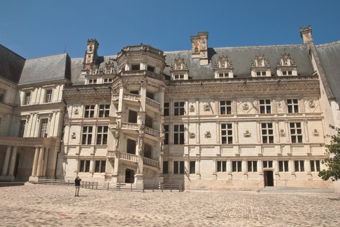 Loire Valley Renaissance: Art in the Castles