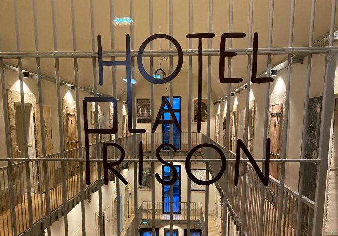 Carnet de Voyage: Sentenced Without Parole 