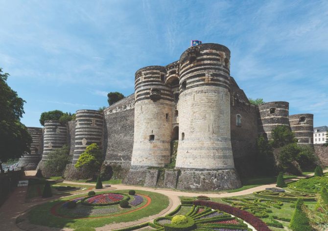 12 Romantic Châteaux in the Loire Valley