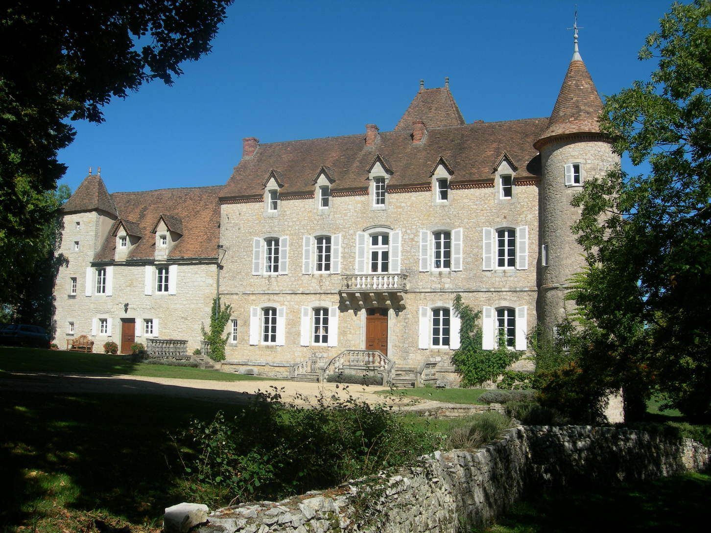 Chateau Lamostonie