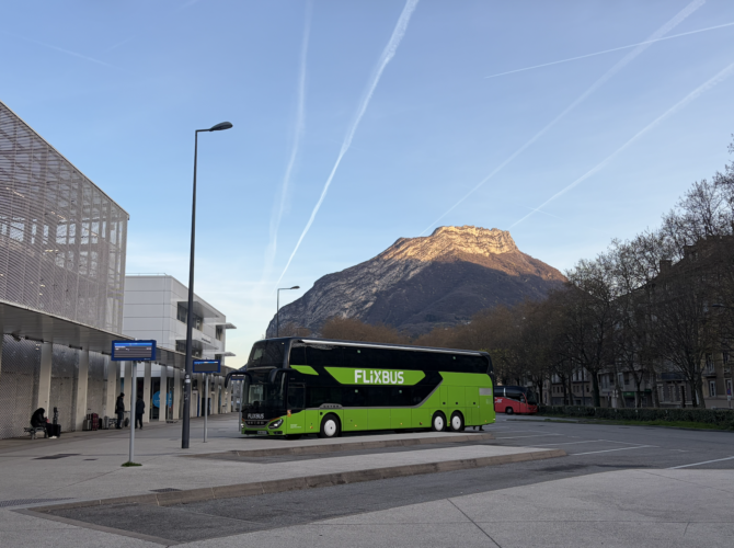 A Hitchhikers’s Guide to Alpe d’Huez