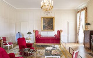 Step Inside the Rooms Where Giscard d’Estaing Hosted the First G6 Summit 