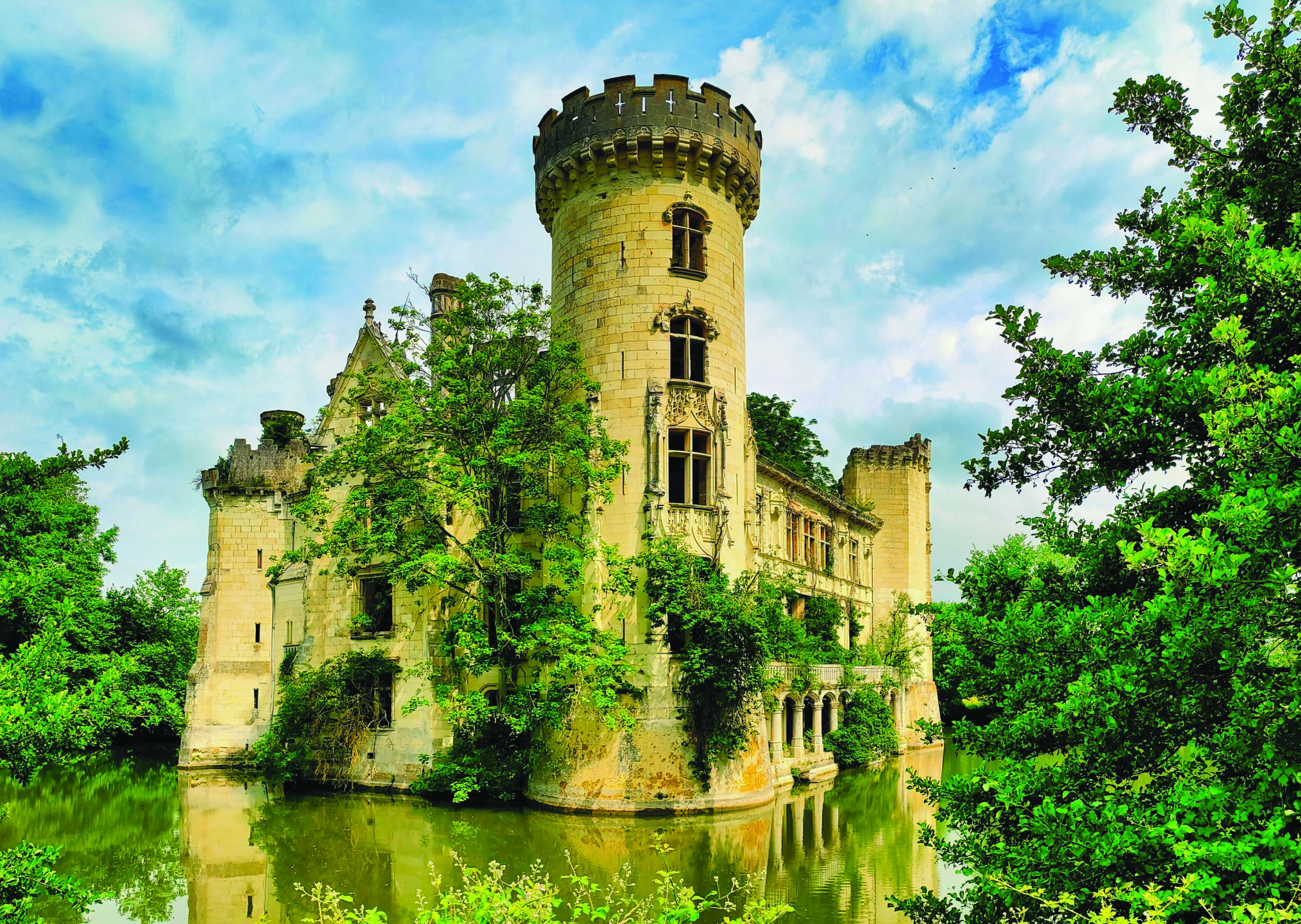 5 Most Beautiful Ruins in France